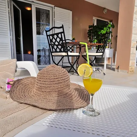 Apartament Andelka *