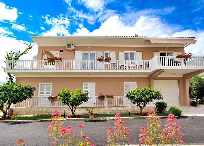 アパート Andelka